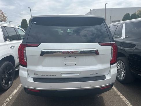 Used 2021 GMC Yukon XL SLT w/ SLT Premium Package AWD/4WD image 5