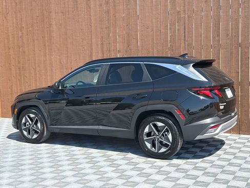 Used 2025 Hyundai Tucson SEL FWD image 14