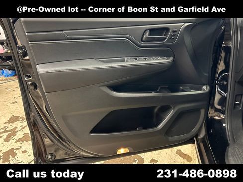 Used 2023 Honda Odyssey EX-L image 14