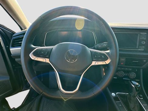 Used 2022 Nissan Rogue Sport SL image 12