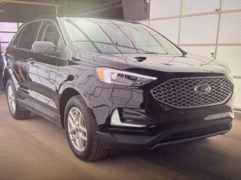 Used 2023 Ford Edge SEL image 18