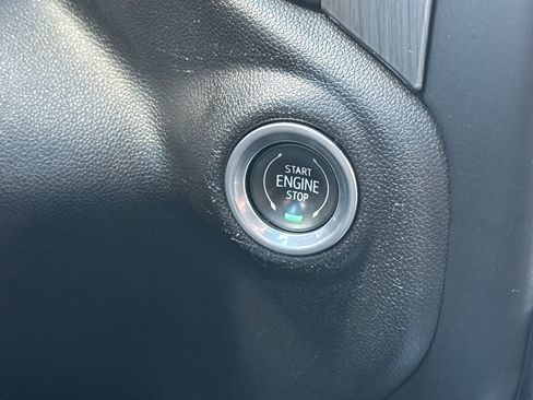 Used 2022 GMC Sierra 3500 Denali w/ Denali Ultimate Package image 22