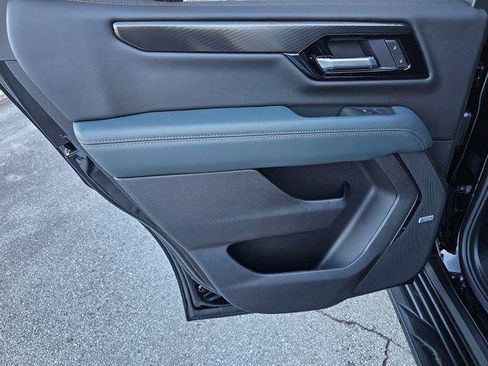 New 2026 GMC Yukon AT4 w/ Premium Trailering Package image 24