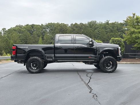 Used 2026 Ford F250 Platinum w/ Tremor Off-Road Package AWD/4WD image 5
