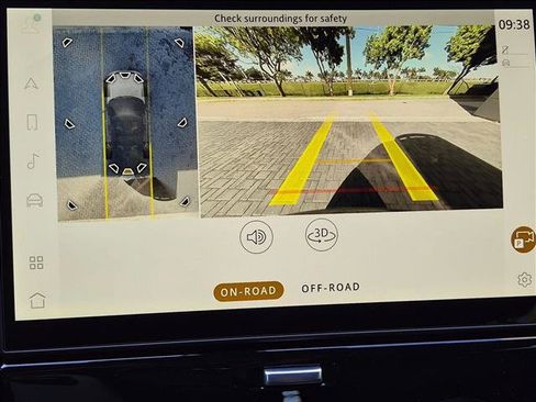 New 2026 Land Rover Discovery S AWD/4WD image 12