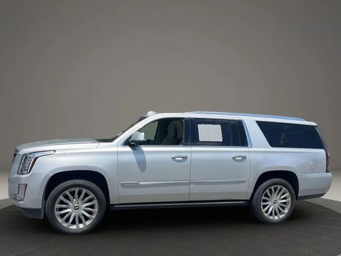 Used 2016 Cadillac Escalade ESV Premium AWD/4WD image 6