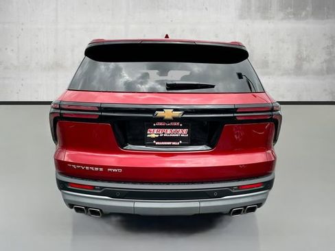New 2025 Chevrolet Traverse LT w/ Enhanced Driving Package image 6