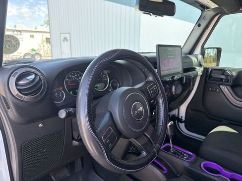 Used 2018 Jeep Wrangler Unlimited Sport S image 10