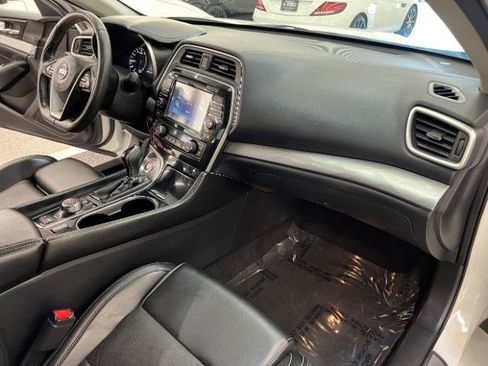 Used 2017 Nissan Maxima 3.5 SV FWD image 17