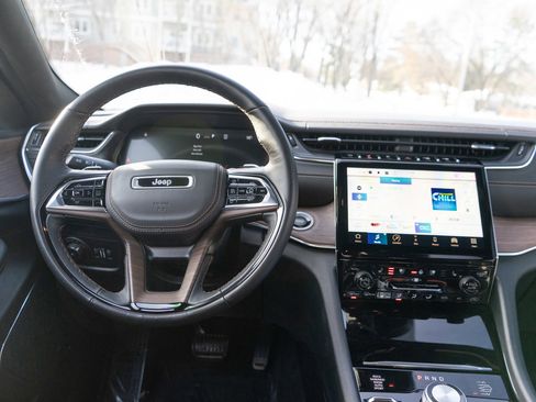 Used 2023 Jeep Grand Cherokee L Summit w/ Advanced Protech Group IV image 12