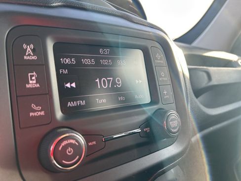 Used 2018 Jeep Renegade Sport w/ Power & Air Group image 16