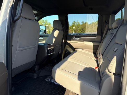 New 2026 GMC Sierra 2500 SLT image 18