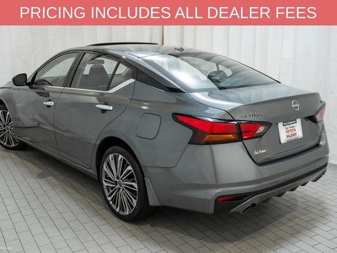 Used 2024 Nissan Altima 2.5 SL AWD/4WD image 3