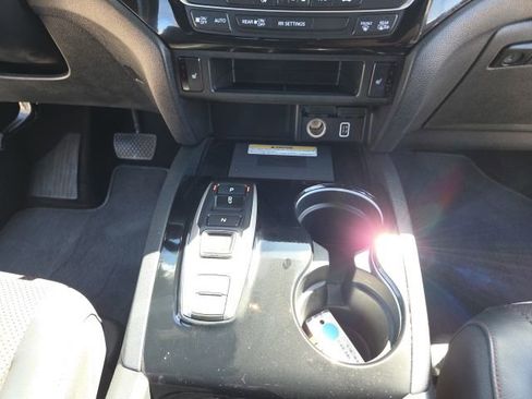 Certified 2022 Honda Ridgeline Black Edition image 31