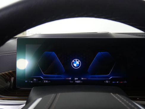 Used 2026 BMW X7 xDrive40i AWD/4WD image 21
