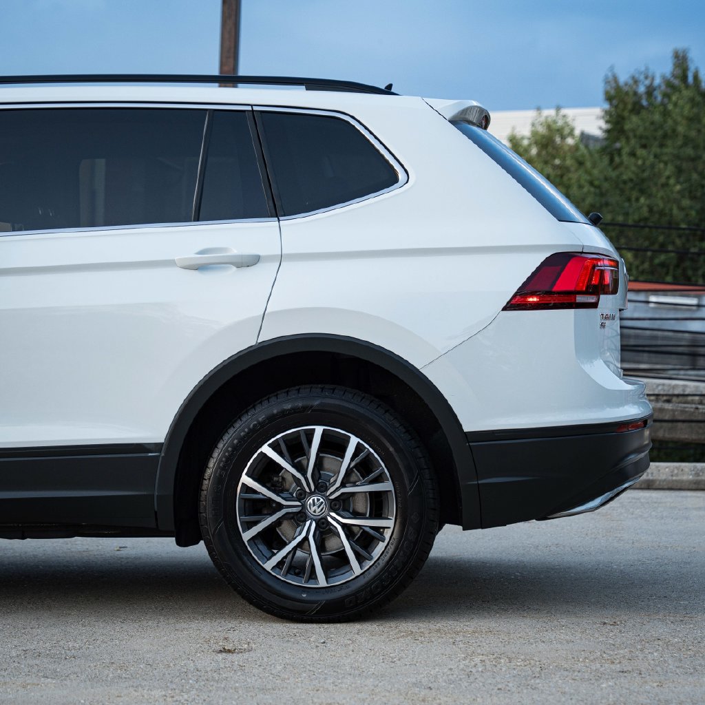 Used 2019 Volkswagen Tiguan SE w/ Panoramic Sunroof Package AWD/4WD image 5