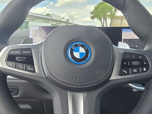 New 2026 BMW X5 xDrive50e w/ M Sport Package AWD/4WD image 19