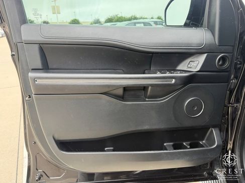 Used 2020 Ford Expedition Max XLT w/ Equipment Group 202A RWD image 10