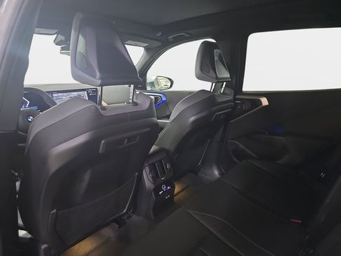 Used 2025 BMW X3 xDrive30i w/ Premium Package image 16