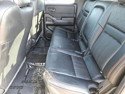 Used 2023 Nissan Frontier PRO-4X w/ Pro-4X Premium Package AWD/4WD image 24