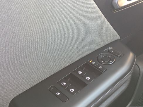 Certified 2025 Kia K4 EX image 26