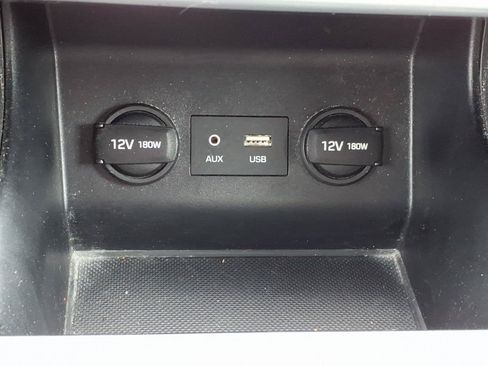 Used 2019 Hyundai Elantra SE w/ Cargo Package FWD image 18
