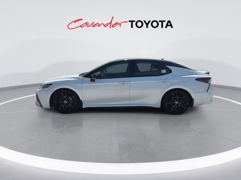 Used 2021 Toyota Camry XSE w/ Navigation Package FWD image 5