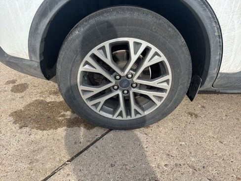 Used 2022 Ford Escape SEL image 7