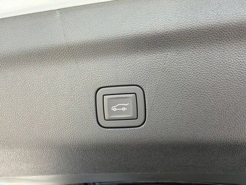 New 2026 GMC Yukon XL Denali w/ Advanced Technology Package AWD/4WD image 30