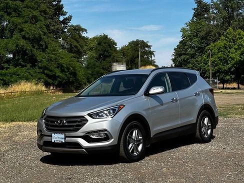Used 2018 Hyundai Santa Fe Sport w/ 2.4L Value Package 02 AWD/4WD image 4