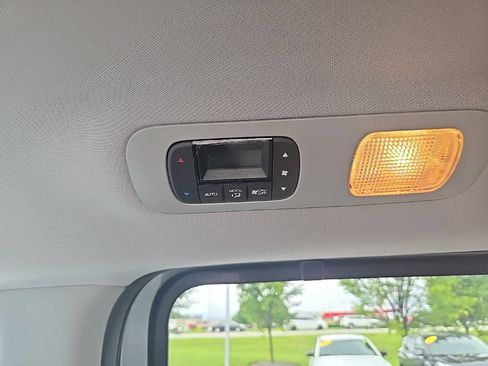 Used 2022 Honda Odyssey Elite image 41