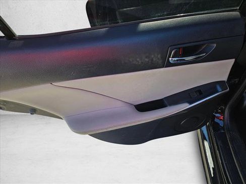 Used 2014 Lexus IS 250 w/ Premium Package image 9