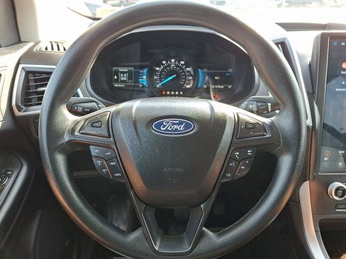 Certified 2022 Ford Edge SE w/ Black Appearance Package AWD/4WD image 17
