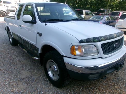 Used 2000 Ford F150 XLT AWD/4WD image 3
