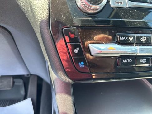 Used 2021 Ford Explorer Limited w/ Equipment Group 301A AWD/4WD image 14