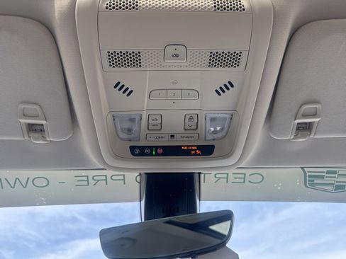 Used 2024 Cadillac XT6 Premium Luxury w/ Technology Package image 31