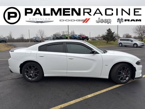 Used 2018 Dodge Charger GT image 2
