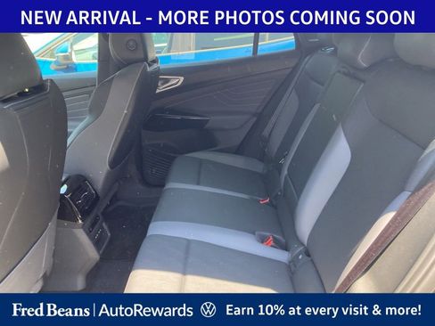 Used 2023 Volkswagen ID.4 Pro S Plus AWD/4WD image 10