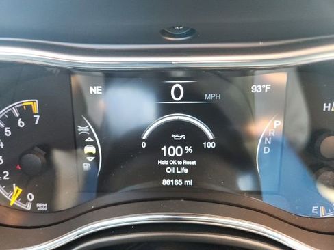 Used 2020 Jeep Grand Cherokee Limited RWD image 35