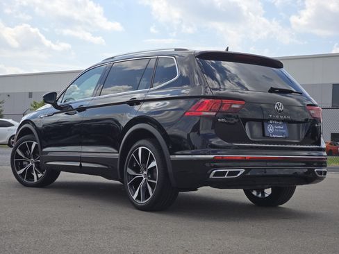 Certified 2024 Volkswagen Tiguan SEL R-Line AWD/4WD image 5
