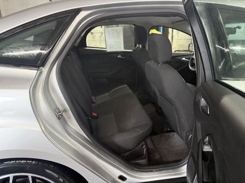 Used 2017 Ford Focus SEL FWD image 24