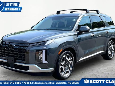 Used 2023 Hyundai Palisade Limited AWD/4WD image 3