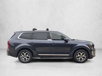 Used 2022 Kia Telluride EX FWD video 4