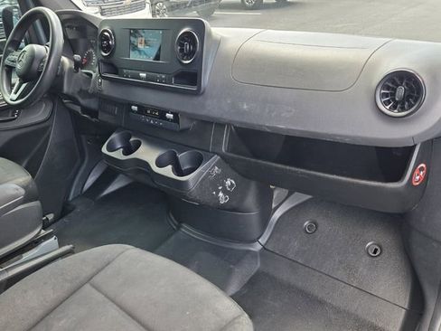 Used 2019 Mercedes-Benz Sprinter 144 Cargo image 17