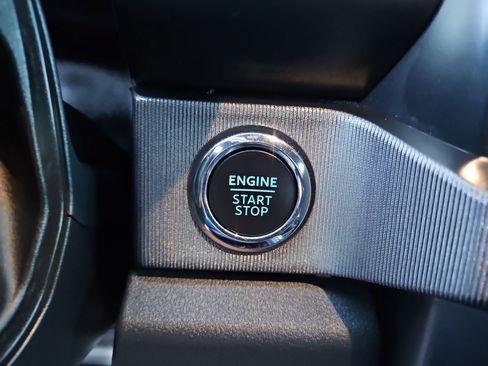 Used 2025 Ford F350 Platinum image 22