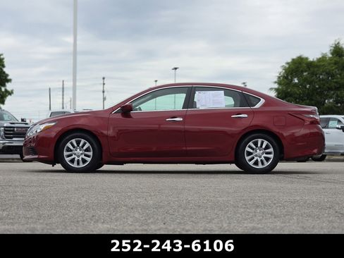 Used 2018 Nissan Altima 2.5 S w/ S Convenience Package FWD image 4