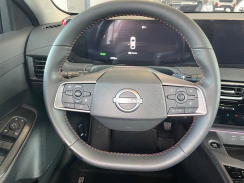 Used 2026 Nissan Sentra SR w/ Floor Mat Package FWD image 13