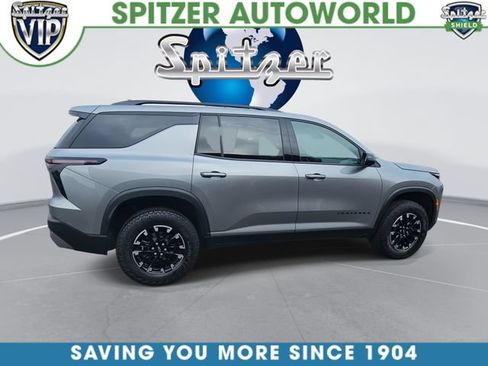 Used 2024 Chevrolet Traverse Z71 AWD/4WD image 1