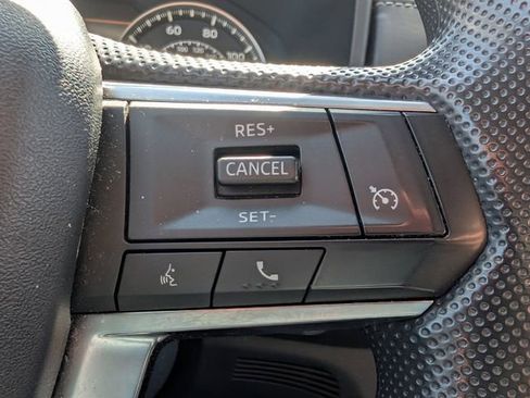 Used 2022 Mitsubishi Outlander ES image 16