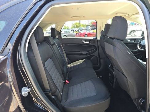 Certified 2022 Ford Edge SE w/ Black Appearance Package AWD/4WD image 17
